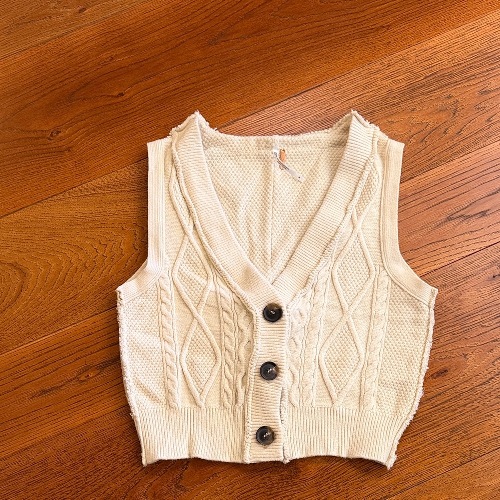 Free People Denson Cable Cream Cropped Sweater Vest - Picture 2 of 5